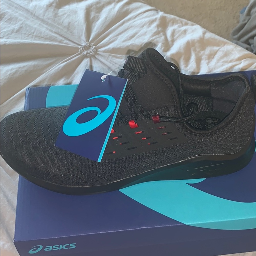 ASICS Men’s fuzeTora twist running shoes